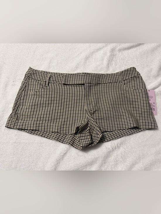 wild fable Pants - Wild Fable Women’s Tan/Brown Plaid Shorts Size M